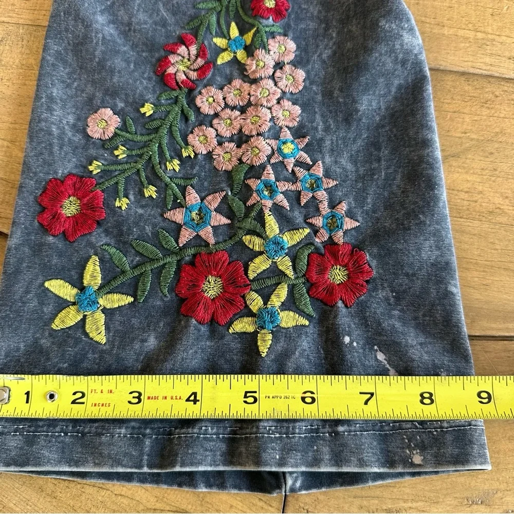 T Party Embroidered Fold Over Yoga Pants Acid Wash Womens Medium Boot Cut - Picture 5 of 10